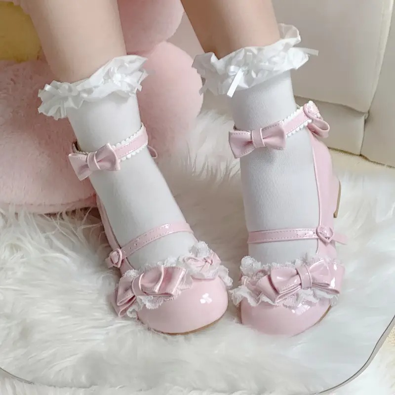 Outfit Ideas Featuring the Latest Kawaii Shoes