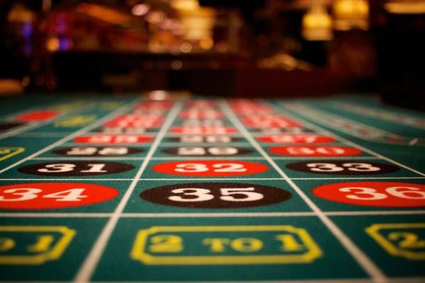 Comparing Gaming Interfaces of a Singapore online casino